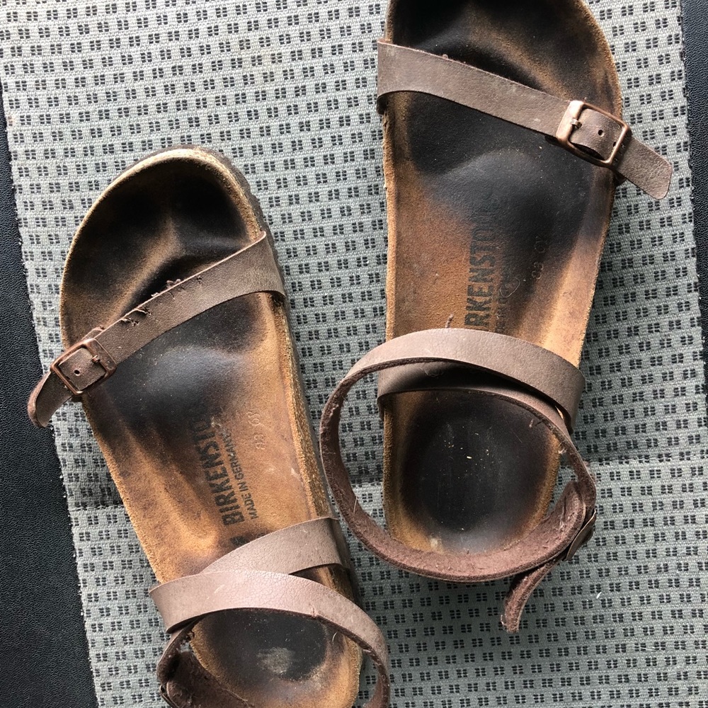 Birkenstock Daloa Sandal size 6